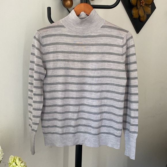 Banana Republic Women's Turtleneck Gray Striped Merino
Wool Sweater - Picture 1 of 6